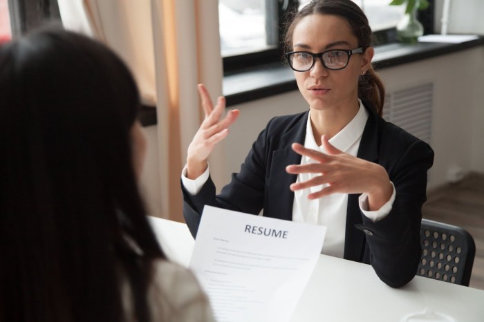 Perkenalan diri interview kerja bahasa inggris